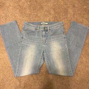 Levi Jeans | 314 Shaping Straight | Size 27